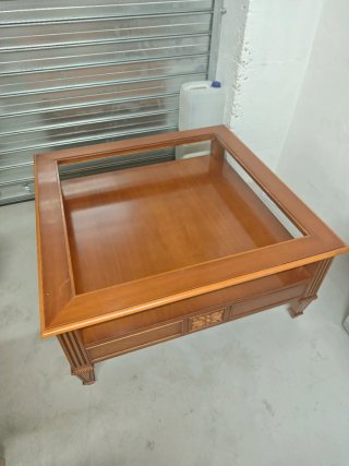 Mesa de Centro de Madera con Cristal