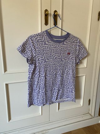 Camiseta Levi's Estampada Lila Talla M