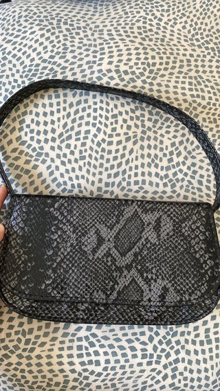 Bolso de serpiente