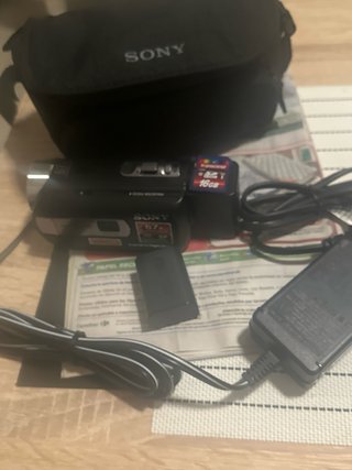 Videocámara Sony Handycam DCR-PJ5.Dos baterías