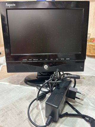 TV LCD 9” Aspects + DVD