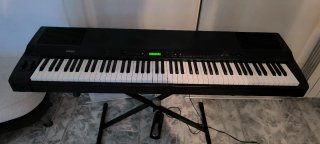 Piano Yamaha P-150