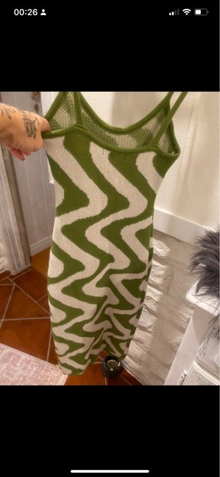 Vestido comprido estampado é Xs mas veste S