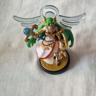 Amiibo No. 38 Palutena Super Smash Bros