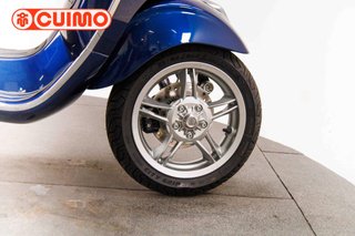 VESPA PRIMAVERA 125