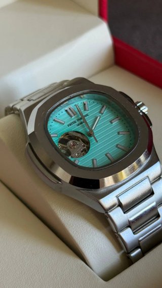 Reloj Patek Philippe estilo Nautilus Tiffany