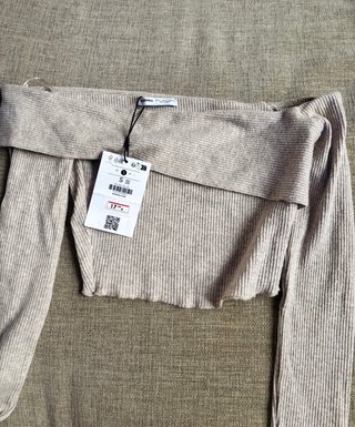 Top Manga Larga Bershka Beige Talla S