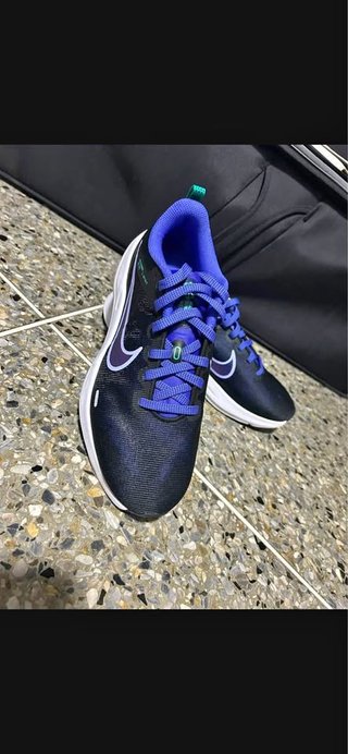 Zapatillas Nike Negras y Azules