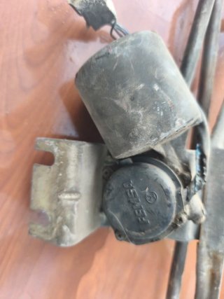 Motor y brazos limpiaparabrisas Seat 127
