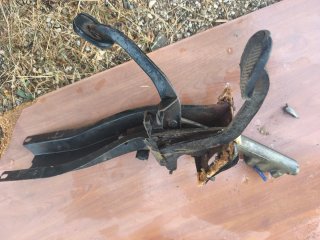 Pedalier con bomba Seat 127
