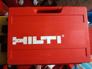 Atornillador profesional para metal Hilti.