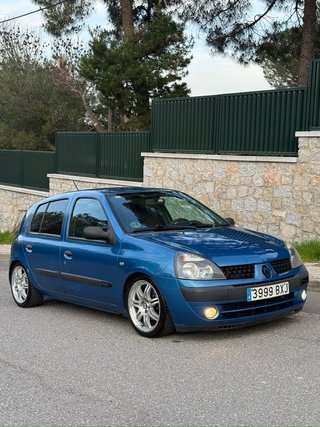 Renault Clio 2002
