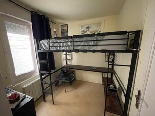 Cama alta matrimonio con escritorio