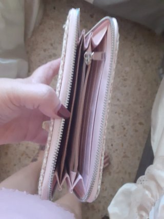 Cartera de mano rosa