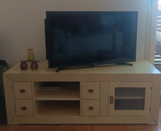 Set di mobili TV e vetrina