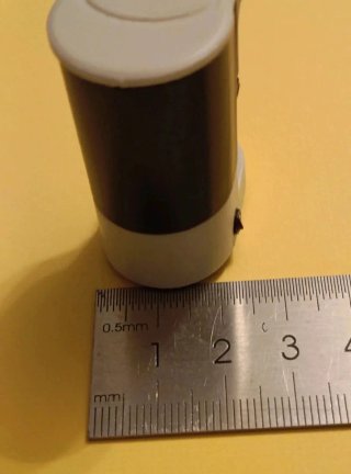 Cafetera miniatura para casa de muñecas 1:12