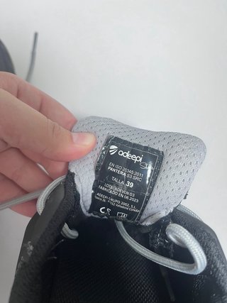Zapatos de seguridad Adeepi negros y grises