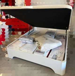 Offerte di liquidazione: divani e materassi in offerta