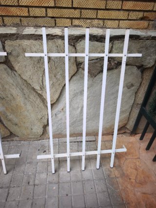 4 rejas de Aluminio Blancas