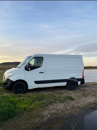 Nissan NV400 2017