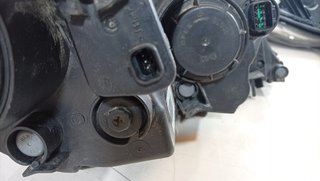 FARO IZQUIERDO KIA SPORTAGE Concept 4x2