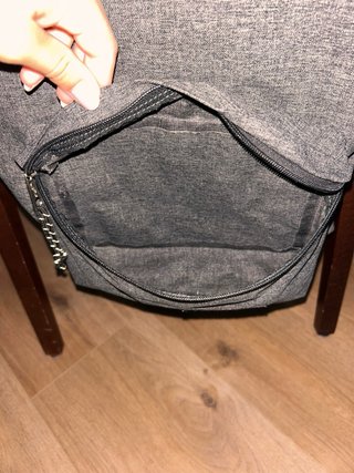 Mochila Eastpak Gris