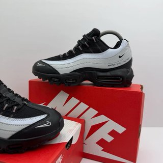 Nike Air Max 95 Negras y Blancas talla (40-45)