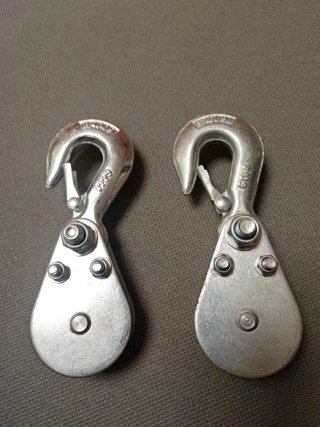 Set de 2 Ganchos con Polea de Elevación