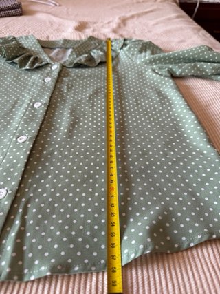 Blusa Verde de Lunares con Volantes