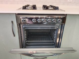 Cocina de gas con horno eléctrico Edesa