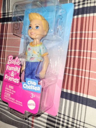 Muñeco Chelsea Niño Barbie Family