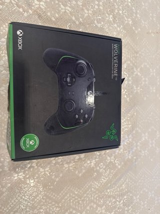 Mando Xbox Razer Wolverine V2