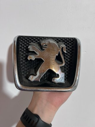 Insignia Emblema Peugeot