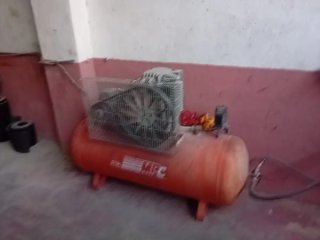 Compresor de Aire MPC 270 Litros
