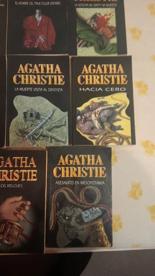 Agatha Christie. Lote de 18 novelas