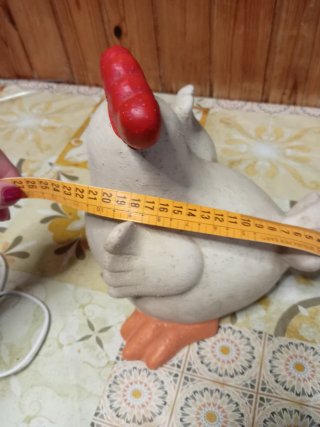 Statua Gallina Country dipinta a mano