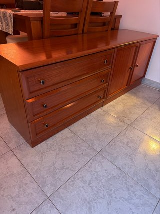 Mobile TV in legno