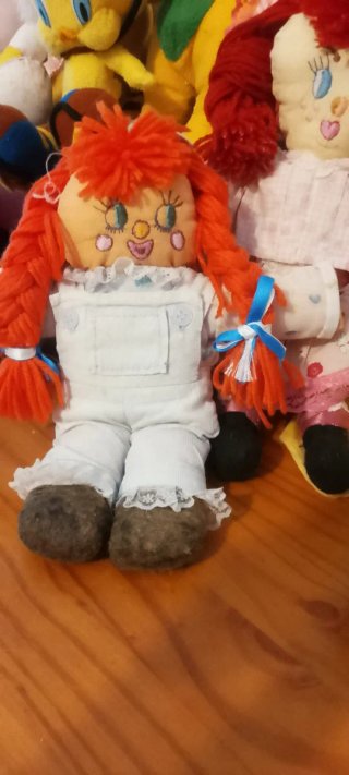 Lote de peluches y muñecos