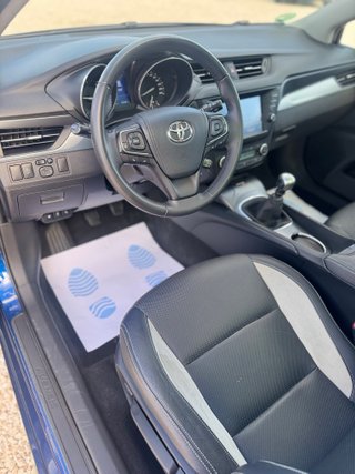 Toyota Avensis 2.0 150D ADVANCE TS
