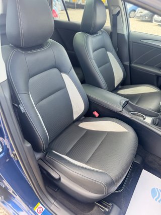 Toyota Avensis 2.0 150D ADVANCE TS