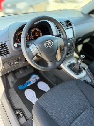 Toyota Corolla Sedán Toyota Corolla Sedán 1.4 D-4D Active