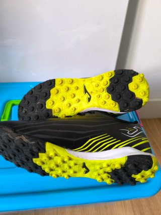 Botas de fútbol Joma talla 35 multitaco