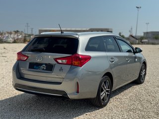 Toyota Auris 120D Live Touring Sports