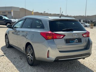 Toyota Auris 120D Live Touring Sports