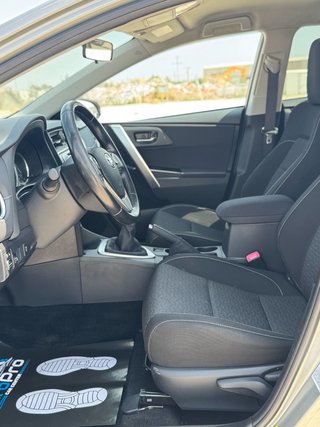 Toyota Auris 120D Live Touring Sports
