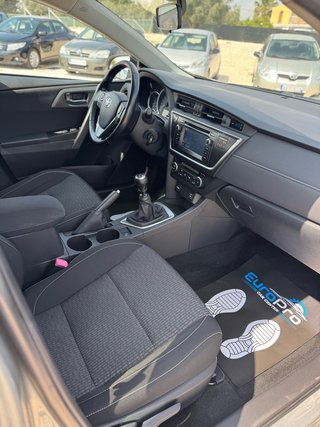 Toyota Auris 120D Live Touring Sports