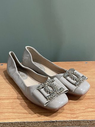 Bailarinas Beige con Detalle de Pedrería