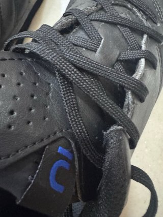 Botas de fútbol niño piel Kipsta Talla 36