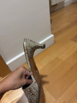 Zapatos Paolo Design tacón blanco y dorado