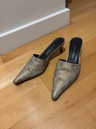 Zapatos Paolo Design tacón blanco y dorado